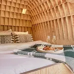 بيت للعطل Hutstuf The Eagle & Private Outdoor *