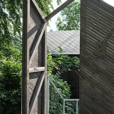 Hutstuf The Eagle & Private Outdoor Holiday home *
